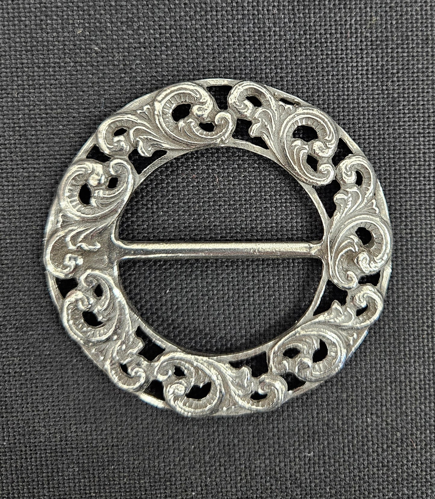 Beltespenne stor 69 mm